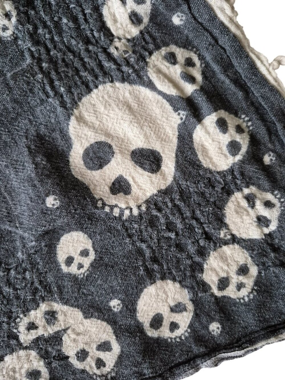 Zara RARE Skull Grunge Scarf Grey and White Textured Tassels - Picture 12 of 16